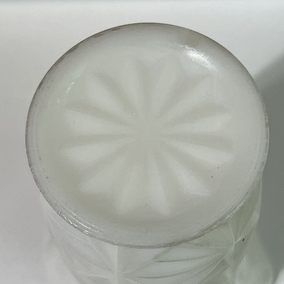 Vintage Milk Glass Bud Vase White Ruffled Fire King Interior Decor Home Accent - Picture 14 of 16